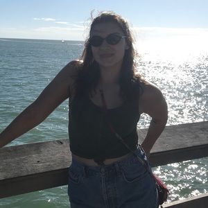 Meet your Posher, Gina